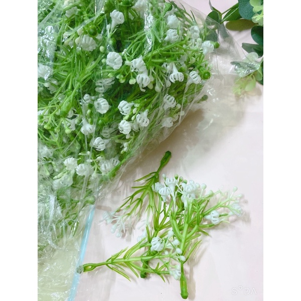 Cành baby nhựa trang trí bó hoa