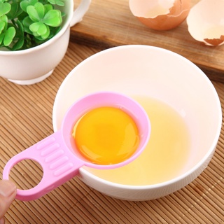 Dụng cụ tách lòng đỏ trứng