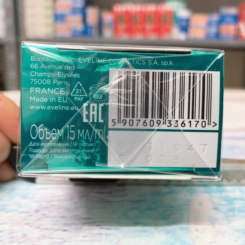 Lăn mắt Eveline trẻ hoá vùng quanh mắt giảm sưng bọng mắt thâm quầng mắt  Lọ 15ml | BigBuy360 - bigbuy360.vn