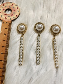 Cài áo thả hình que đính hạt. Dài 8cm