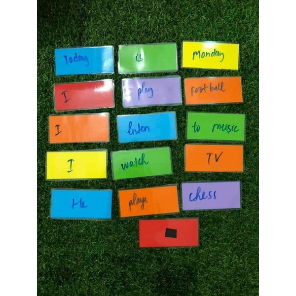 Set 20 thẻ chữ nhật ép plastic, kích thước 21cm* 7,5cm, sẵn nam châm dính bảng từ