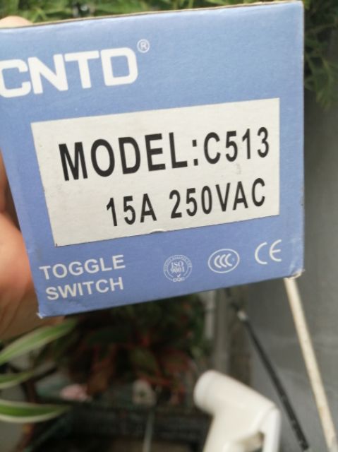 Công tắc gạt sắt 3 chân 3 trạng thái on off on c513b cntd