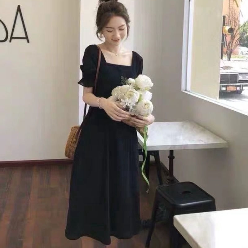 Đầm Nữ Tay Ngắn Cổ Vuông Thời Trang Quyến Rũ