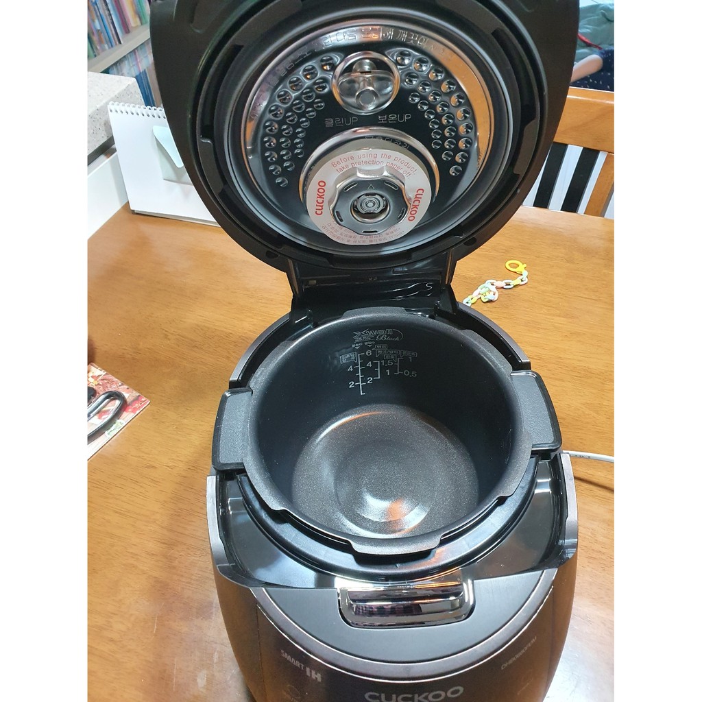 NỒI CƠM ĐIỆN CUCKOO CAO TẦN CRP-DHB0660FDM. NHẬP KHẨU CHÍNH HÃNG HÀN QUỐC. BẢO HÀNH DÀI. | BigBuy360 - bigbuy360.vn