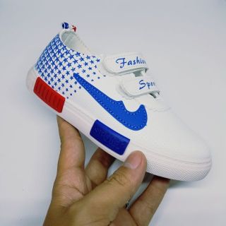 GIÀY THỂ THAO HIỆU NIKE CHO BÉ TRAI TỪ 4-13 TUỔI