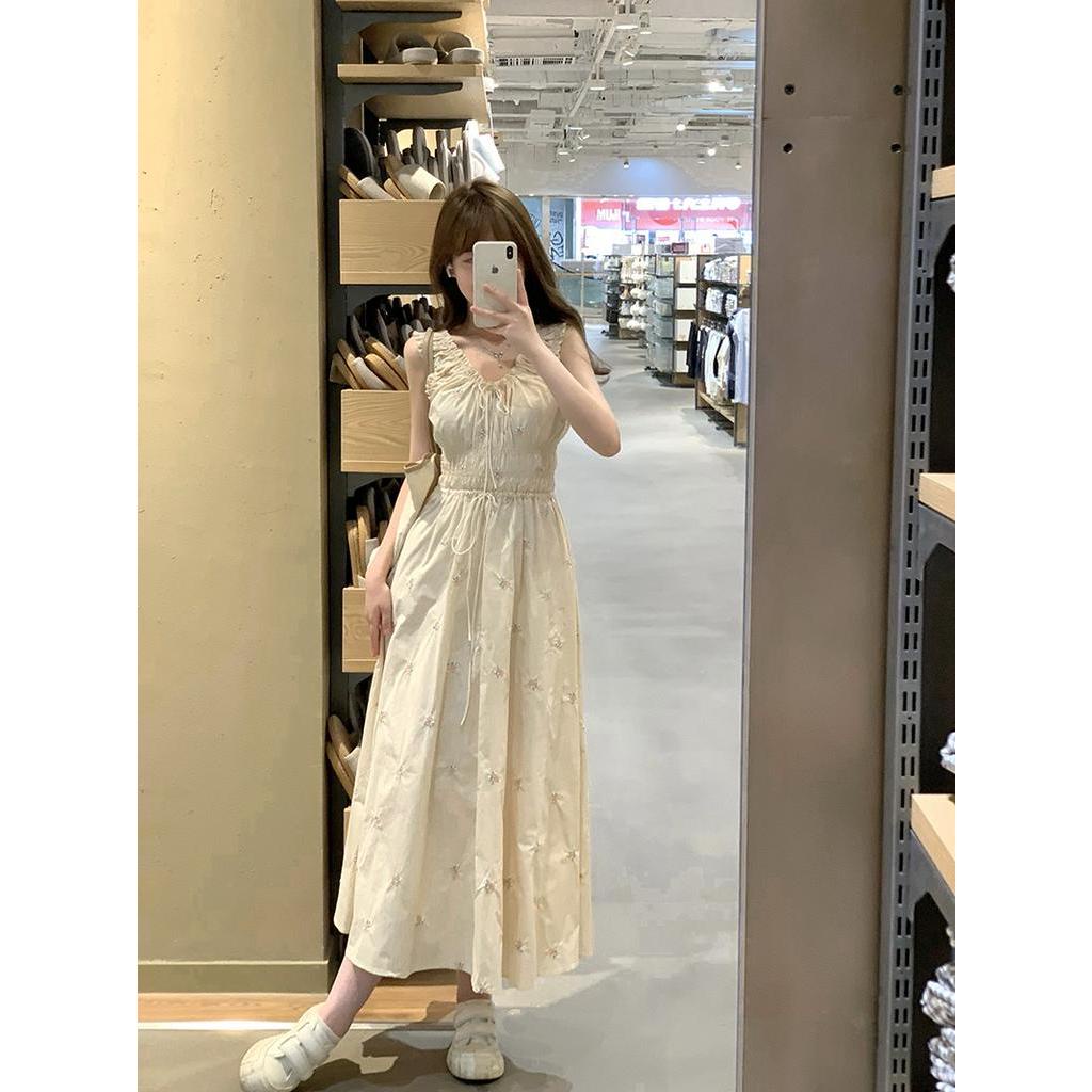 Đầm Cotton Thêu Hoa Nhỏ Thắt Dây Thời Trang Sành Điệu 65519