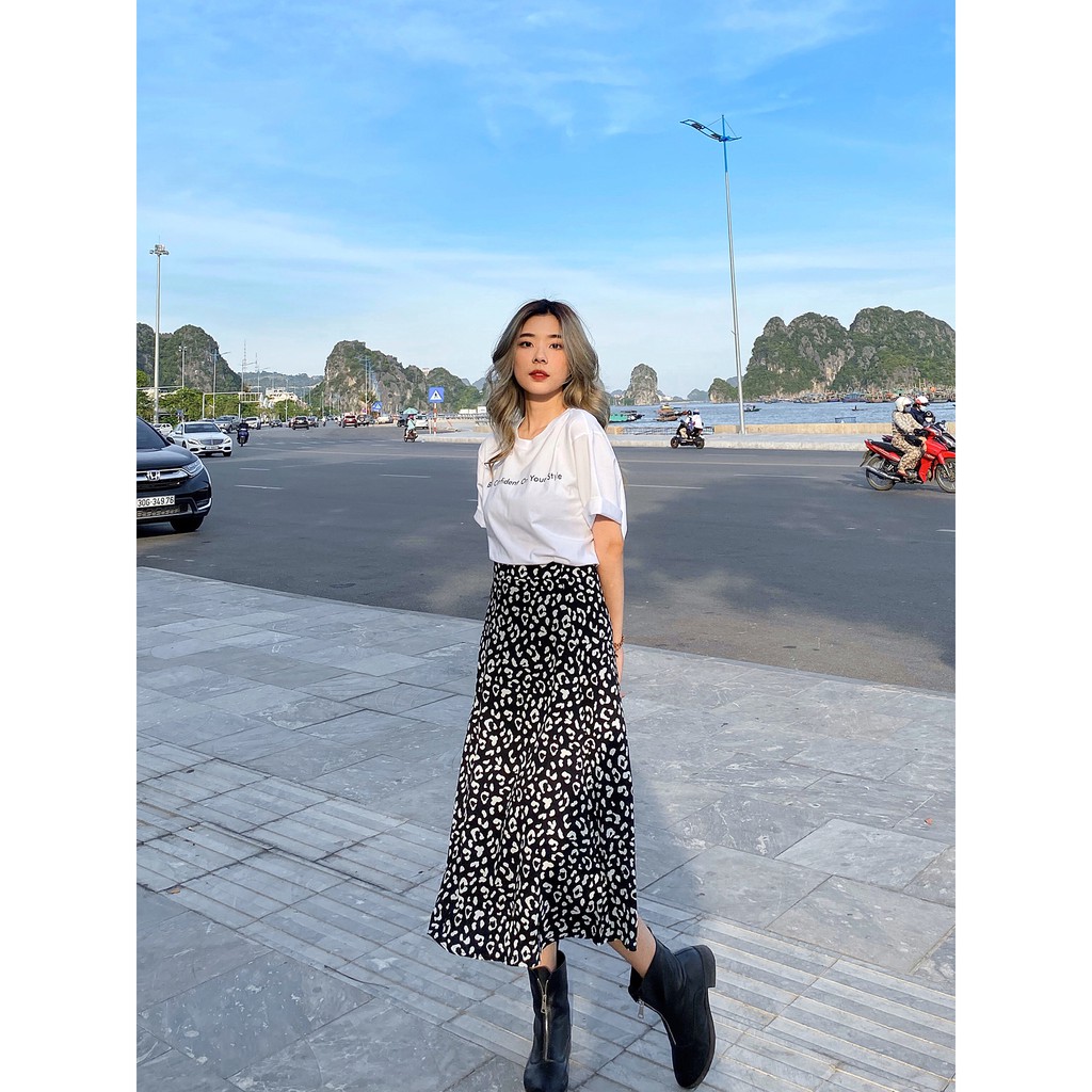 [FOUR6] Chân váy dài nữ họa tiết da báo | BigBuy360 - bigbuy360.vn