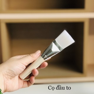 Cọ đắp mặt nạ