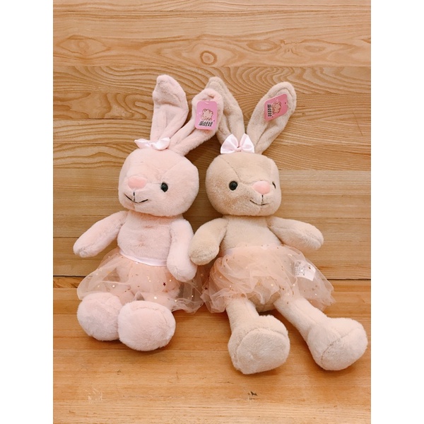 Gấu bông Thỏ tai dài mặc váy size 38cm. Gấu bông đẹp, gấu bông giá rẻ.