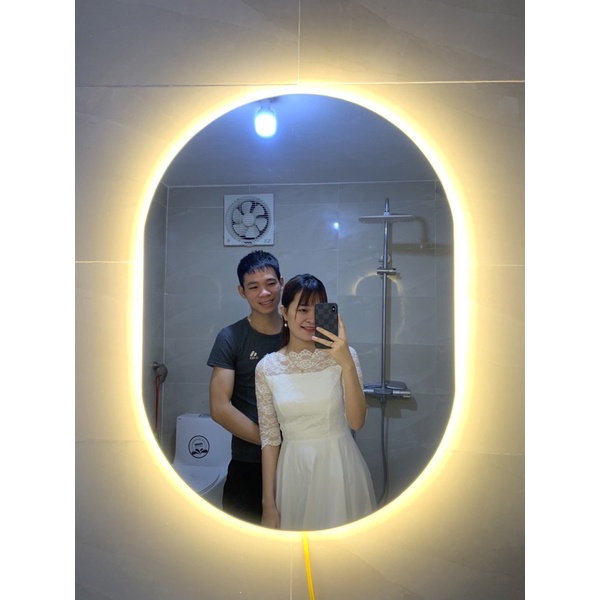 Gương nhà tắm đèn led hậu 𝗛𝗮̀𝗻𝗴 𝗖𝗼́ 𝗦𝗮̆̃𝗻, Gương trang điểm treo tường Siêu Sang và