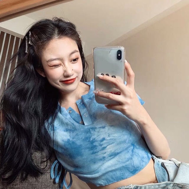 🚛 Áo croptop ôm form màu loang gân rút dây