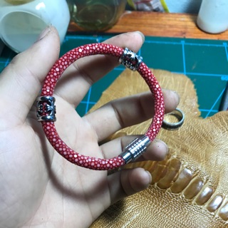 Vòng tay cá đuối