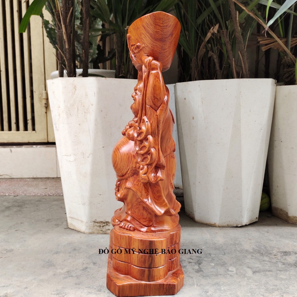 Tượng phật di lặc dâng vàng gỗ hương cao 50 cm