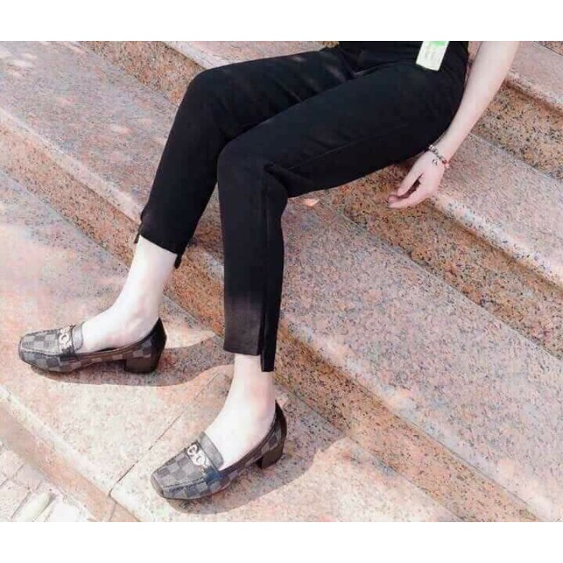 quần âu nữ LỆCH GẤU begy màu đen hàng truyền thống bán shop đẹp .giá giảm nay chỉ còn 99 k .có đủ size SM L Xl cho khách