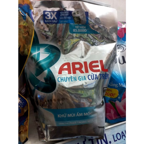 Nước giặt Ariel chuyên cửa trên khử mùi ẩm mốc 3,2kg