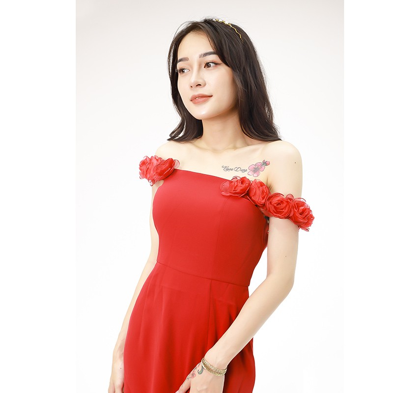 Đầm ôm hở vai, dây vắt vai đính nơ hoa vải to Emspo DS2618