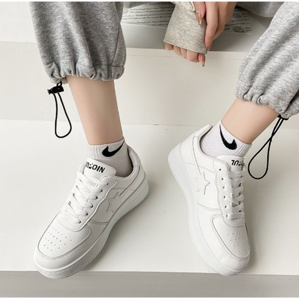 Giày thể thao nữ phong cách Hàn Quốc chất liệu da mềm siêu nhẹ siêu êm đế cao su đúc 3cm dễ làm sạch DOZIMAX