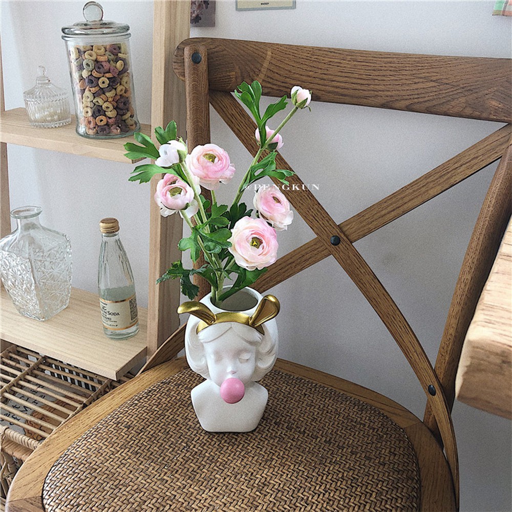 Phụ kiện trang trí hình cô gái thổi bong bóng bằng nhựa resin dễ thương