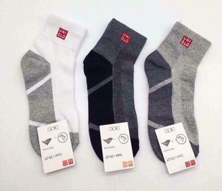 Tất Uniqlo!!!
