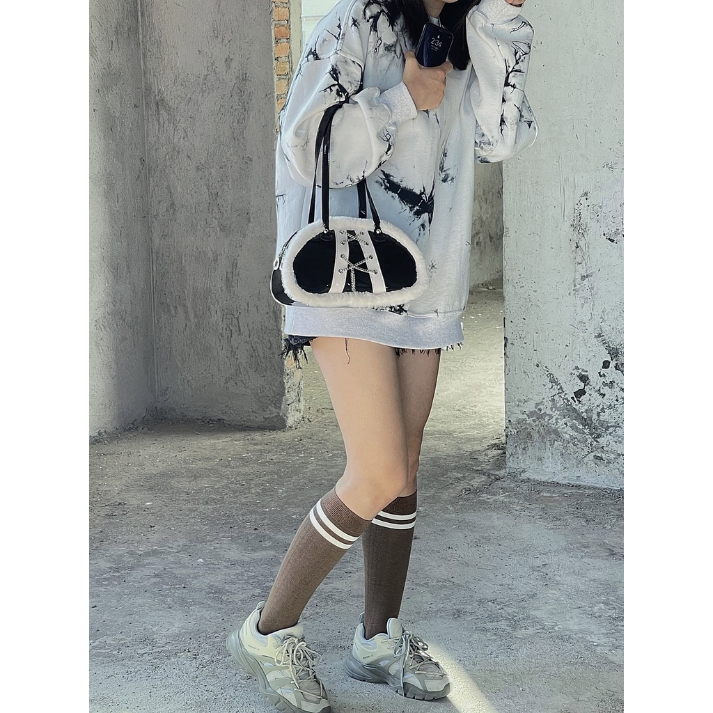 (Có sẵn) Túi da bóng phong cách retro Pháp đeo vai sang chảnh