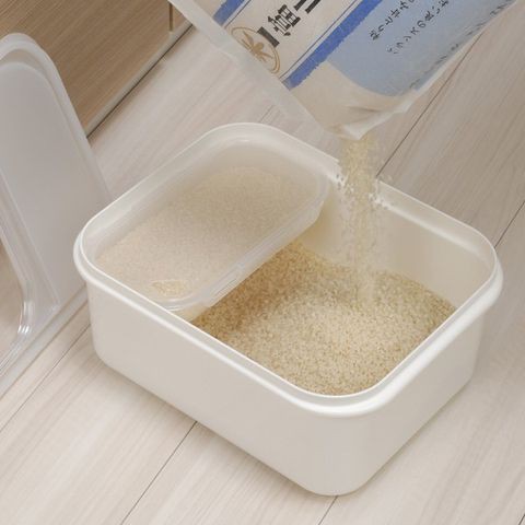 Thùng đựng gạo 6kg nắp bật có 2 ngăn kèm ca đong Nội địa Nhật Bản