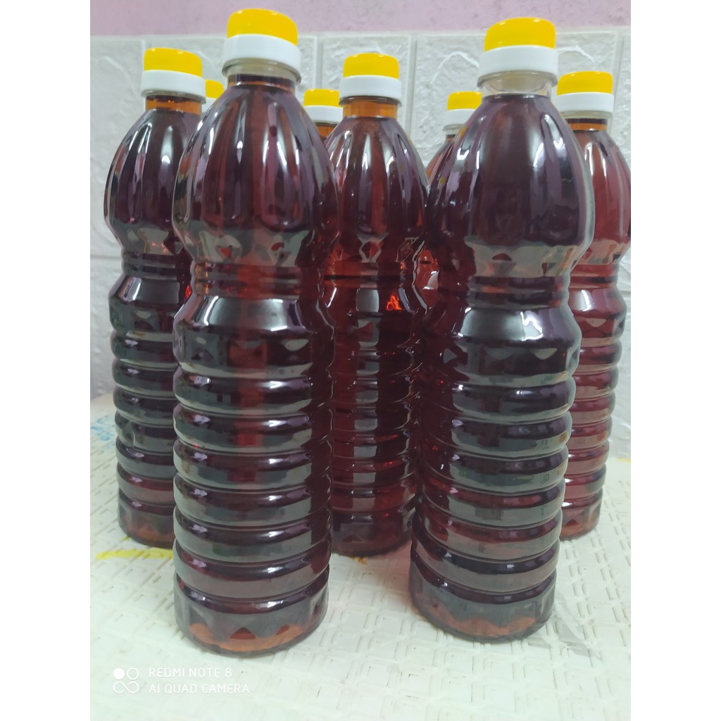 Nước mắm truyền thống loại ngon 1L dộ đạm 35-40% thành phần là cá cơm và muối biển | BigBuy360 - bigbuy360.vn