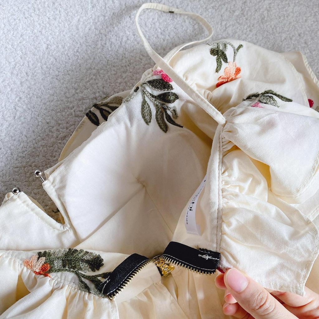 SET ÁO 2 DÂY THÊU HOA BÈO TẦNG + QUẦN NUDE XẾP EO