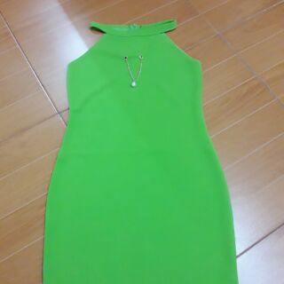 Váy yếm ôm dáng