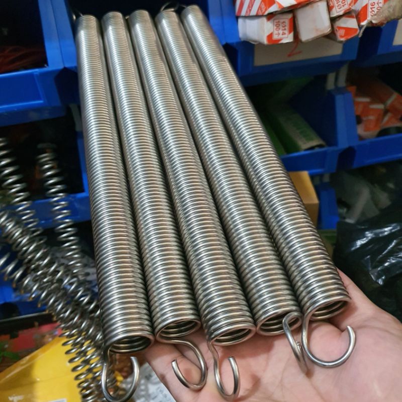 Lò xo kéo inox, phi ngoài 25mm, dây inox 3mm, dài 300mm