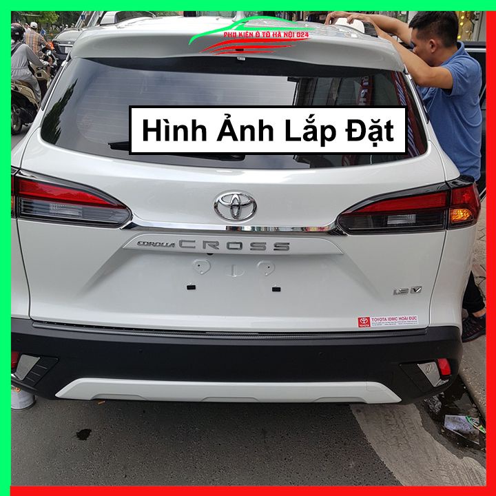 Ốp tay mở cốp mạ Crom Cross 2020 2021 trang trí xe chống va đập hiệu quả