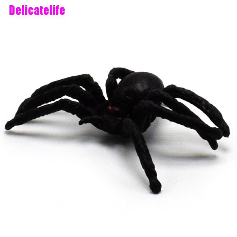 Bộ 5 con nhện giả màu đen bằng nhựa dùng để chơi khăm