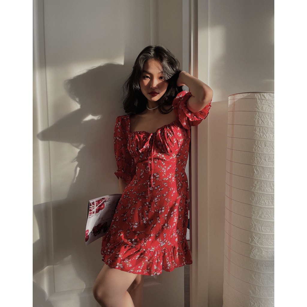 Váy hóa nhí dáng ngắn ôm body cổ vuông Sue Dress chất liệu Voan Chiffon size S/M/L