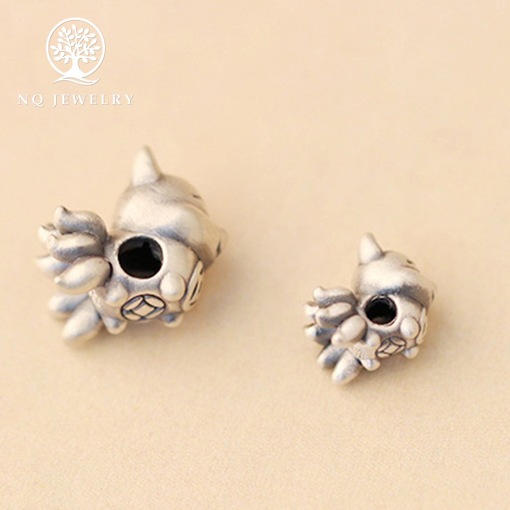 Charm bạc hồ ly 9 đuôi xỏ ngang - NQ Jewelry