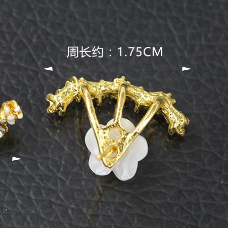 Khuyên Tai Hình Hoa Cúc Đính Đá Xinh Xắn Phong Cách Hàn Quốc