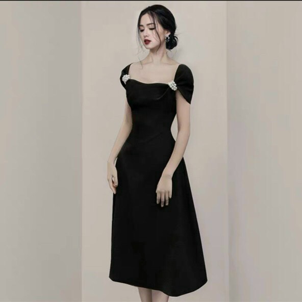 Đầm Tiểu Thư Xòe Phối Hạt Sang Trọng