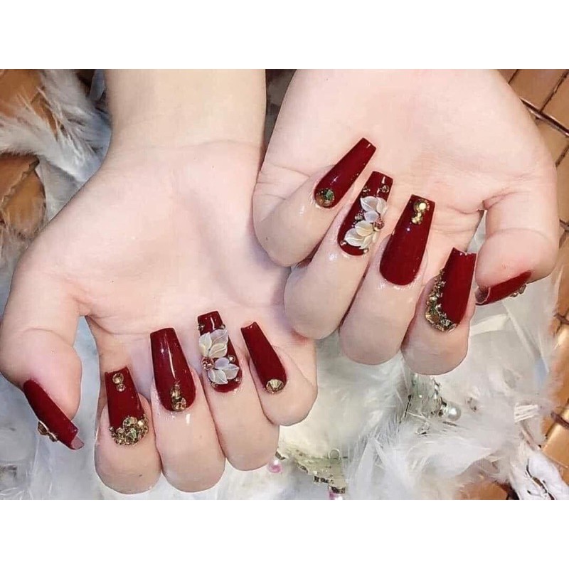 nail  box  kèm keo và dũa cách đo size móng ở ảnh cuối