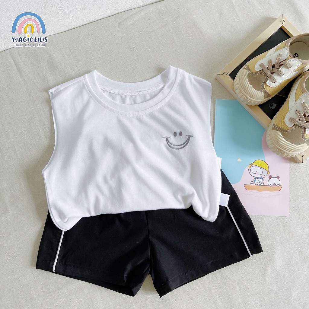 Đồ bộ mặc nhà cho bé trai thoáng mát áo ba lỗ cotton thêu hình mặt cười quần kaki Magickids Quần áo trẻ em AO22005