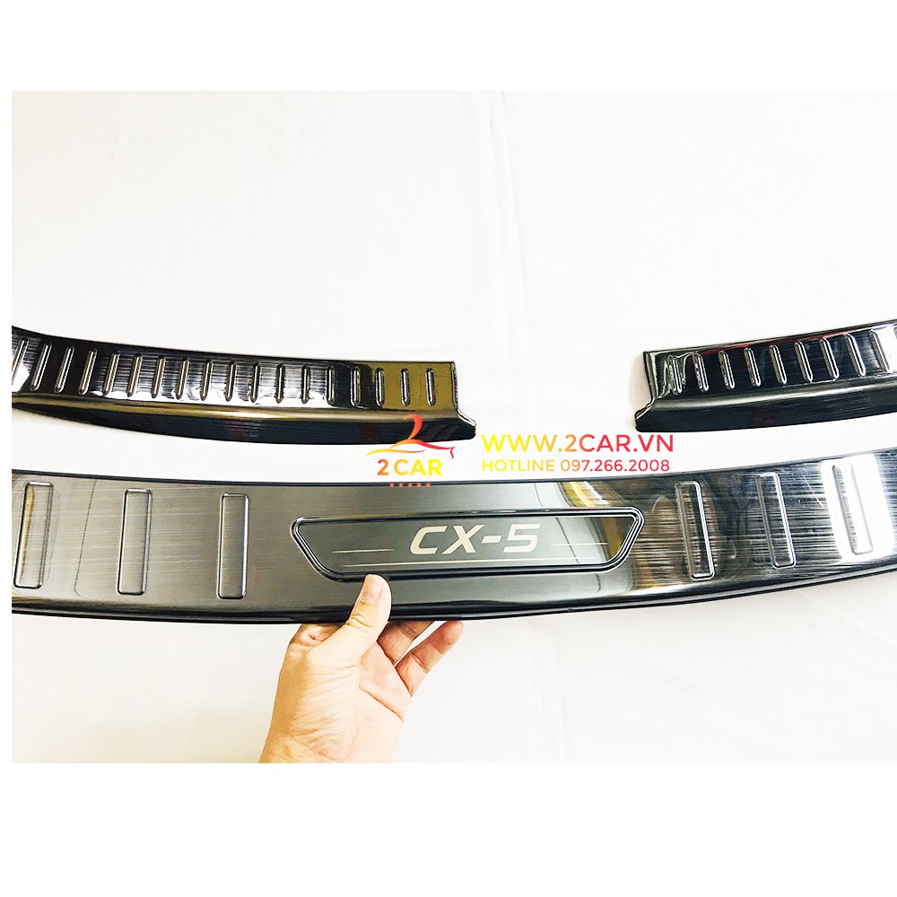 Ốp chống trầy cốp trong, ngoài xe Mazda Cx5, Cx-5 2018- 2019- 2020, 2021- 2022 Hàng Titan cao cấp