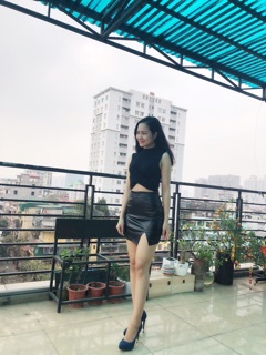 Áo ba lỗ croptop xoắn eo