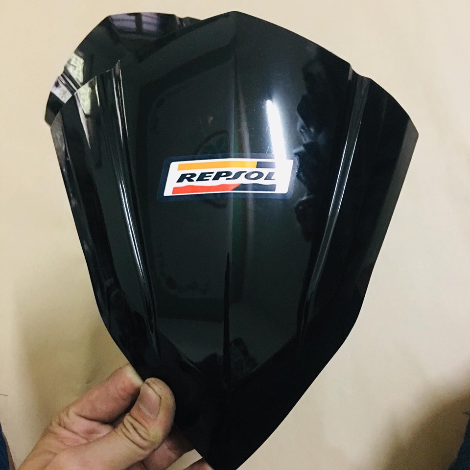 Mào winner X kiểu mẫu dán đen bóng