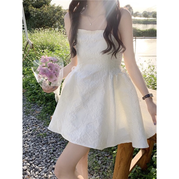 Đầm 2 dây dáng xoè. Váy 2 dây chất gấm tafta siêu sang chảnh cho các buổi tiệc phong cách nữ tính