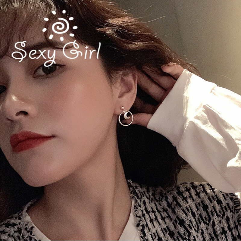 Khuyên tai hình mặt trăng thời trang cho nữ