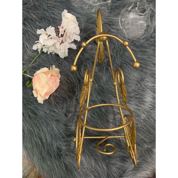 GIÁ KÊ CHAI RƯỢU VANG - XE ĐẠP CHỞ CHAI VANG SANG CHẢNH