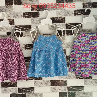 Đầm 2 dây bé gái 100k/4 chiếc