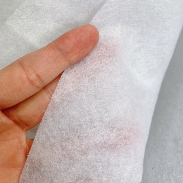 Chúng tôi chuyên cung cấp Bông nhồi gối các loại và bông tấm nhập khẩu Hàn Quốc. Khách sỉ lẻ mời liên hệ để được tư vấn