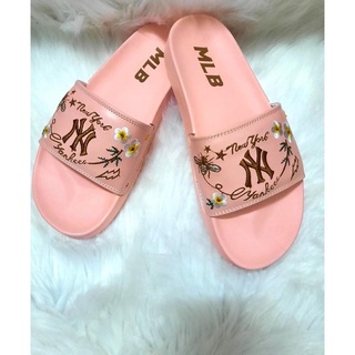 Dép mlb mờ lờ bê thêu màu hồng cá tính quai ngang