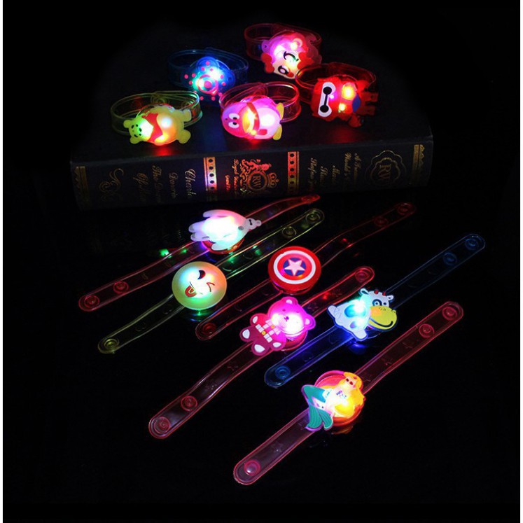 Combo 100 chiếc Đồng hồ đeo tay trẻ em có đèn LED phát sáng - Vòng tay phát sáng màu ngẫu nhiên - An Toàn-Đẹp