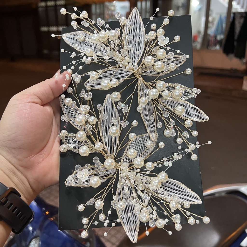 Cài tóc cô dâu lá lưới điểm hạt trai pha lê vàng trắng đẹp Giangpkc 2022