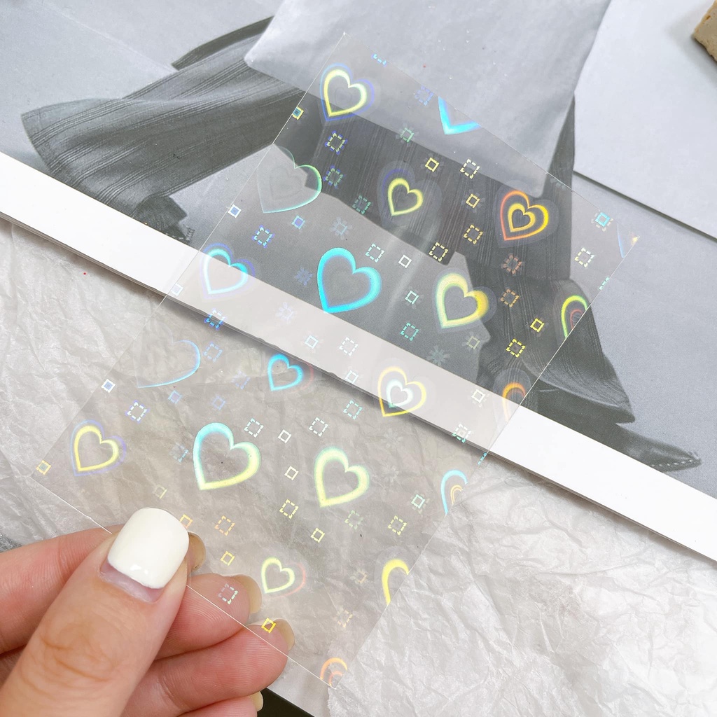 Sticker trái tim cầu vồng trang trí móng