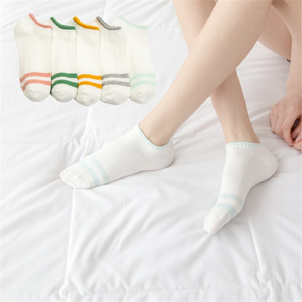 Đôi Vớ Cotton Thoáng Khí In Hình Dễ Thương Cho Nữ